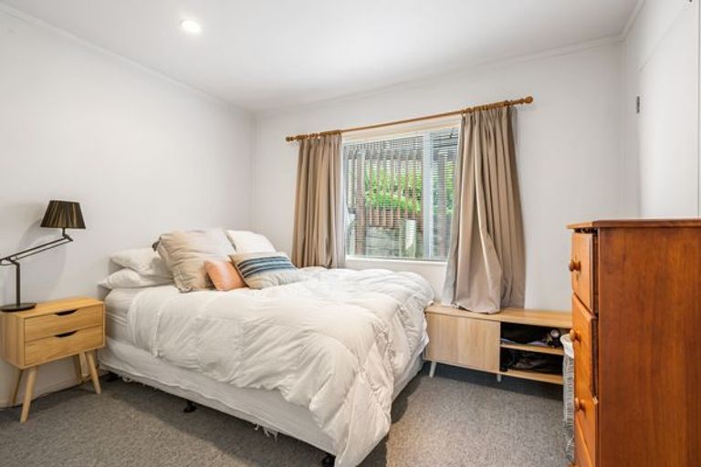 Photo of property in 16 Alfred Street, Northcote Point, Auckland, 0627