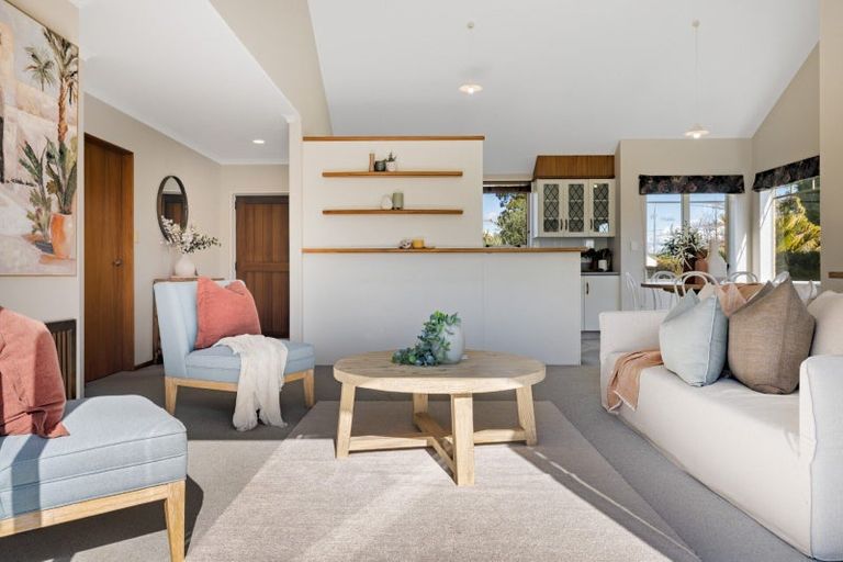 Photo of property in 5 Grantleigh Way, Pyes Pa, Tauranga, 3112