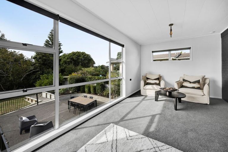 Photo of property in 20 Truby King Street, Merrilands, New Plymouth, 4312
