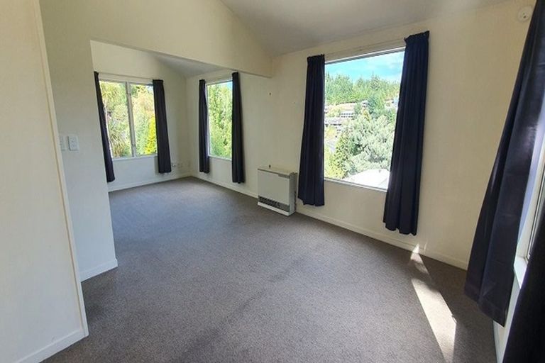Photo of property in 32b Dart Place, Fernhill, Queenstown, 9300