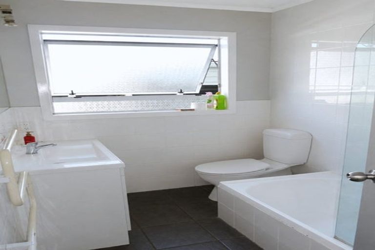 Photo of property in 128 Coronation Road, Papatoetoe, Auckland, 2025