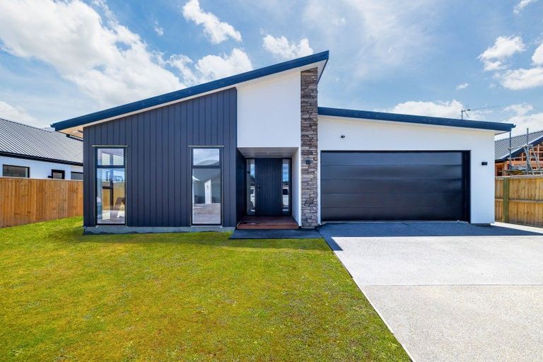 Photo of property in 5 Pipipi Lane, Halswell, Christchurch, 8025