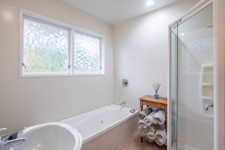 Photo of property in 14 Leinster Avenue, Raumati South, Paraparaumu, 5032