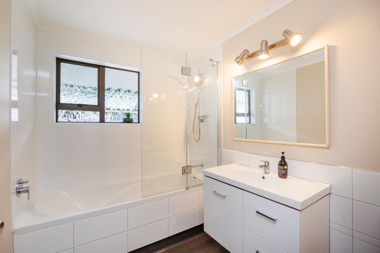 Photo of property in 73a Langley Avenue, Milson, Palmerston North, 4414