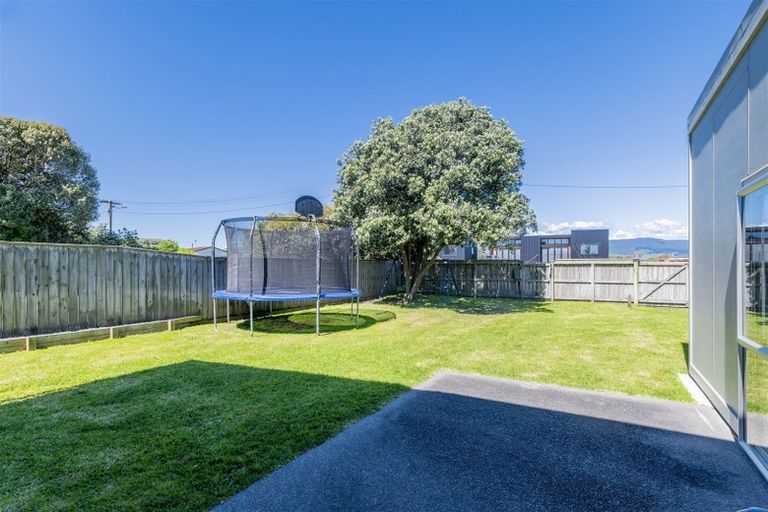Photo of property in 49 Kapiti Lane, Otaki Beach, Otaki, 5512
