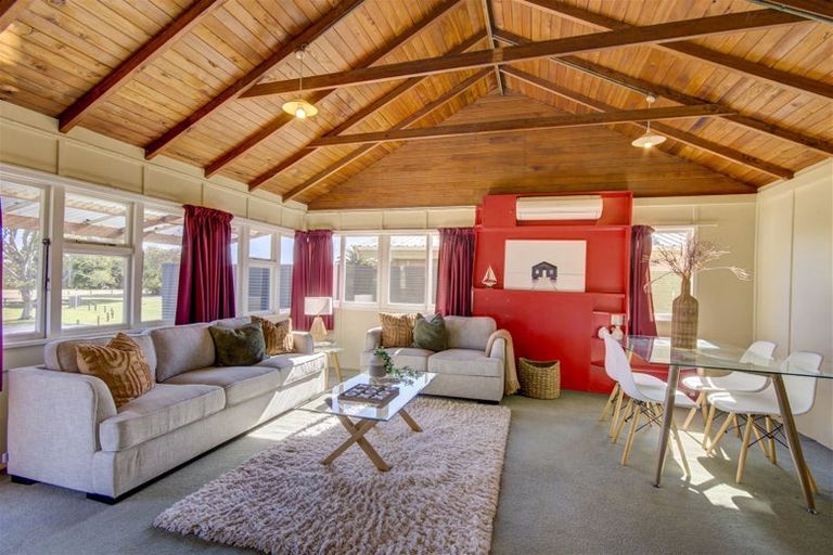 Photo of property in 28 Rotten Row, Waikuku Beach, 7473