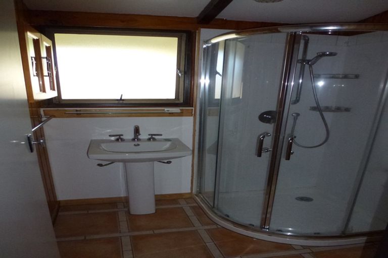 Photo of property in 115 De Lautour Road, Inner Kaiti, Gisborne, 4010