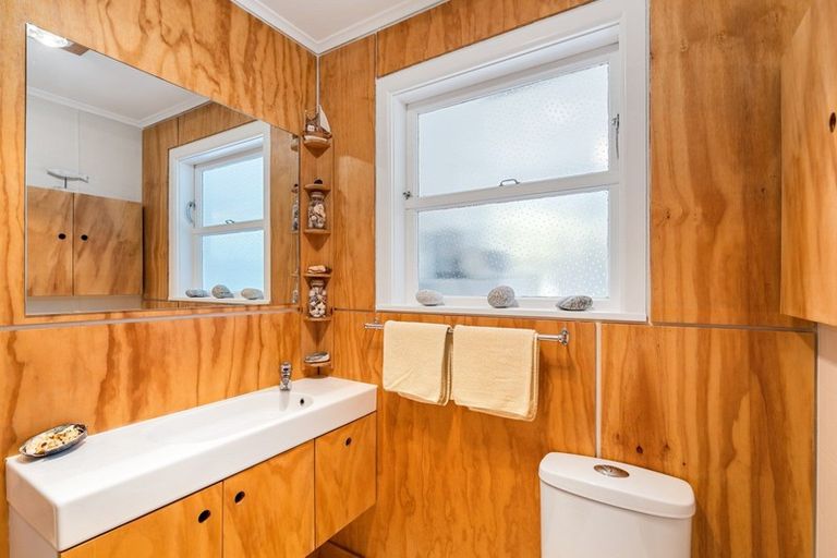 Photo of property in 150 Rawhiti Road, Pukerua Bay, 5026