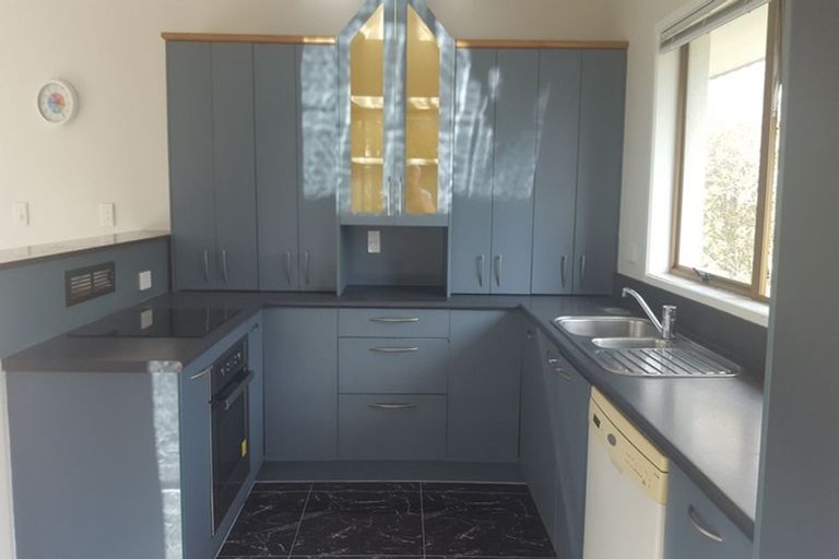 Photo of property in 1/95 Aberdeen Road, Castor Bay, Auckland, 0620