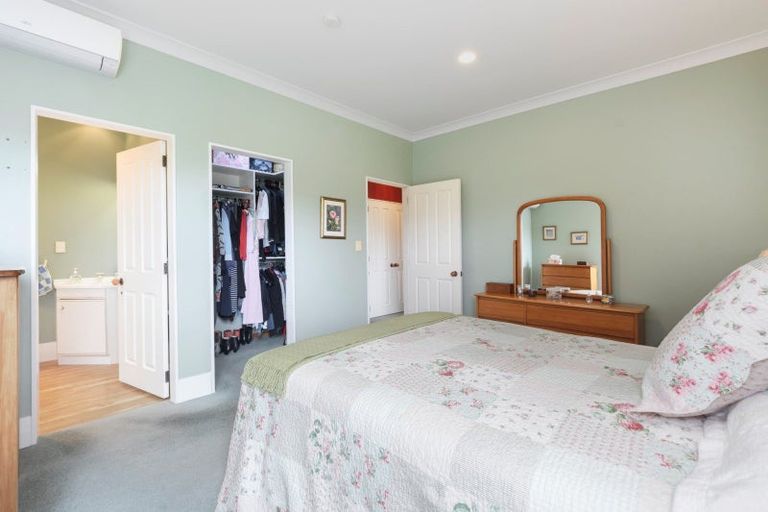 Photo of property in 1 Elderton Avenue, Pyes Pa, Tauranga, 3112