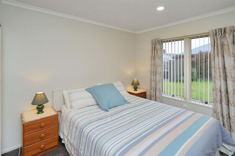 Photo of property in 3 Oaktree Lane, Bishopdale, Christchurch, 8053