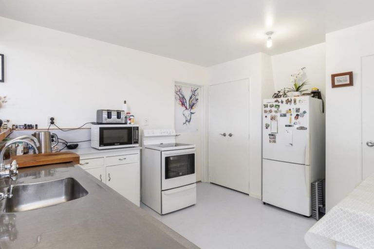 Photo of property in 28 Osprey Drive, Welcome Bay, Tauranga, 3112