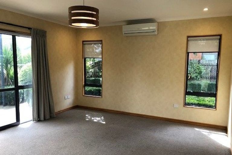 Photo of property in 39 Diomede Glade, Flagstaff, Hamilton, 3210