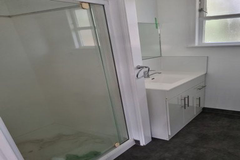 Photo of property in 9 Dampier Avenue, Awapuni, Palmerston North, 4412