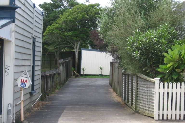 Photo of property in 11a Rosebank Road, Avondale, Auckland, 1026