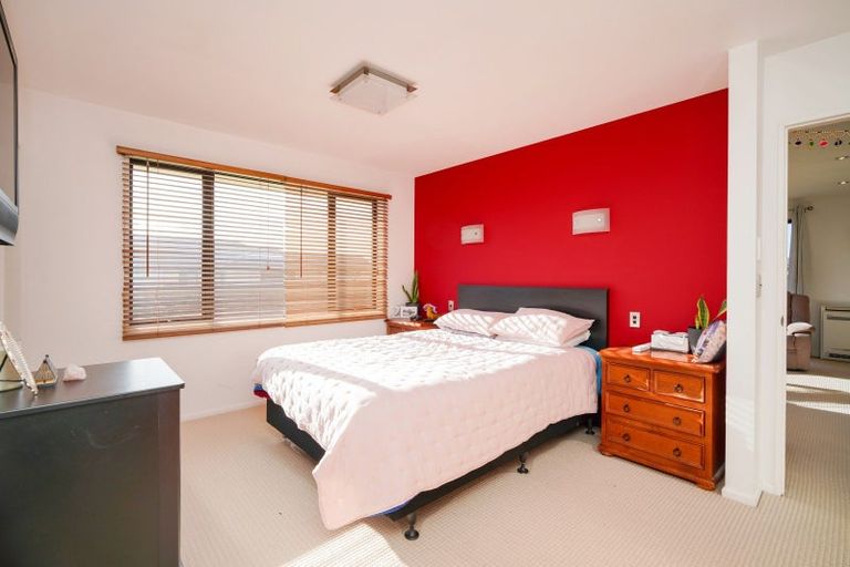 Photo of property in 28 Majestic Chance, Seaward Bush, Invercargill, 9812