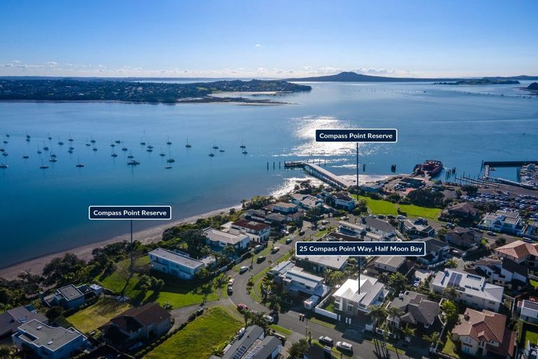 Photo of property in 25 Compass Way, Half Moon Bay, Auckland, 2012