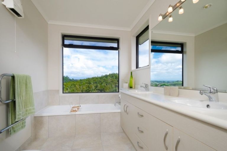 Photo of property in 186b Taylor Road, Waimauku, 0882