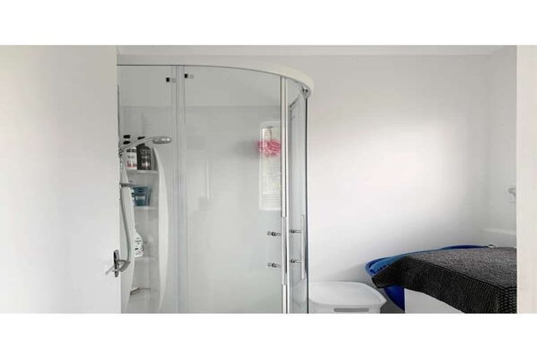 Photo of property in 12 Vogel Street, Levin, 5510