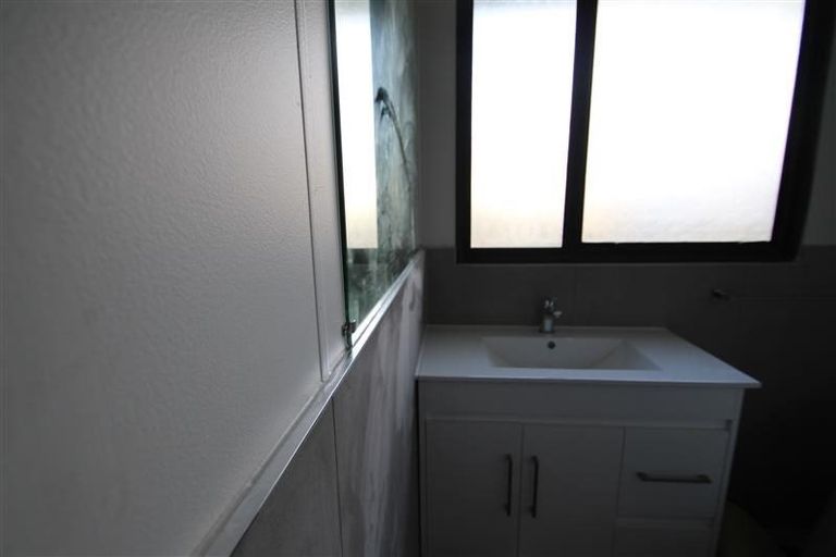 Photo of property in 77 Boundary Road, Clover Park, Auckland, 2019