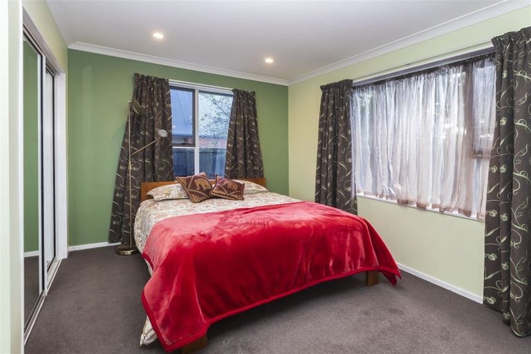 Photo of property in 70 Kennedys Bush Road, Halswell, Christchurch, 8025