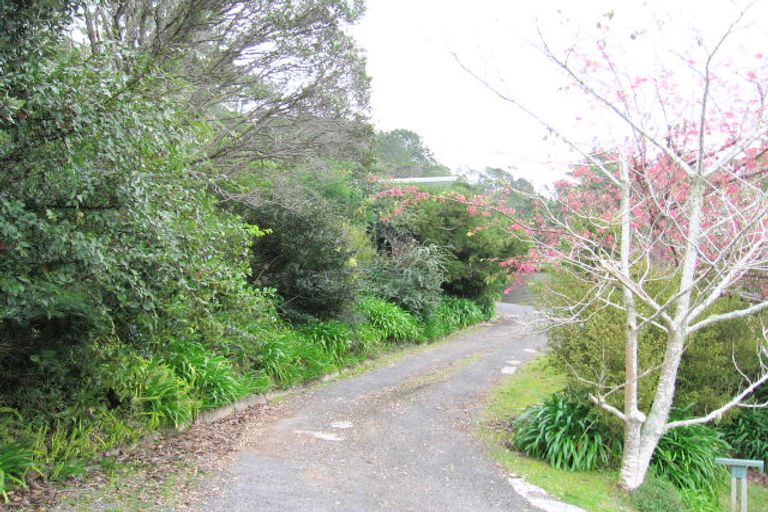 Photo of property in 17 Patricia Place, Hahei, Whitianga, 3591