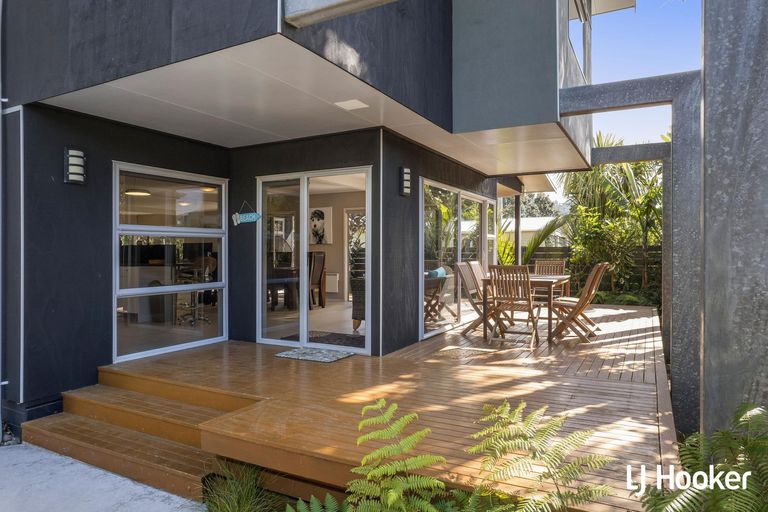 Photo of property in 4a Hillview Road, Waihi Beach, 3611