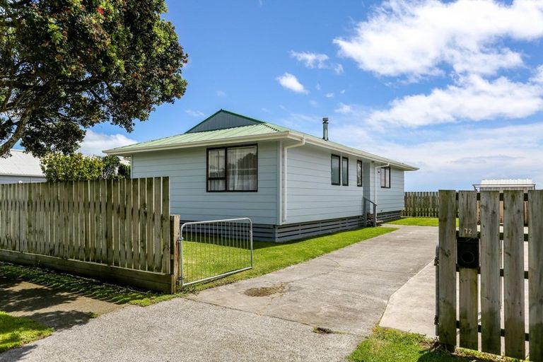 Photo of property in 72 Hume Street, Waitara, 4320