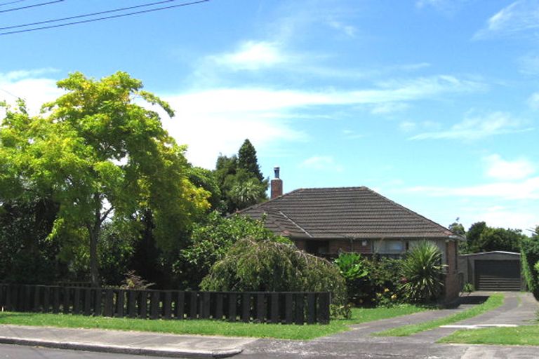 Photo of property in 16 Upham Road, Panmure, Auckland, 1072