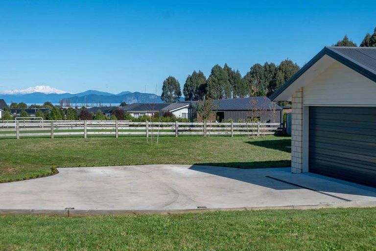 Photo of property in 6 Kanuka Grove, Kinloch, Taupo, 3377