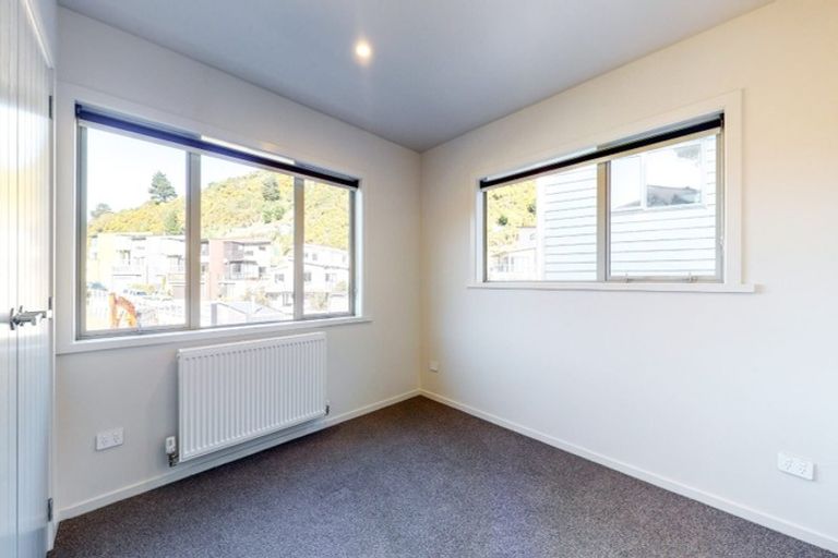 Photo of property in 16b Rarangi Way, Owhiro Bay, Wellington, 6023