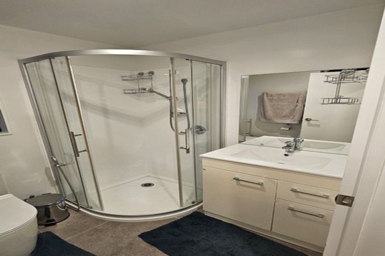 Photo of property in 2/122 Pooks Road, Ranui, Auckland, 0612