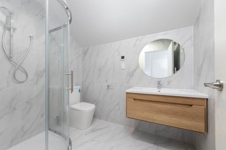 Photo of property in 18b Winfield Road, Kumeu, 0810