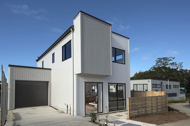 Photo of property in 20 Waka Street, Albany Heights, Auckland, 0632