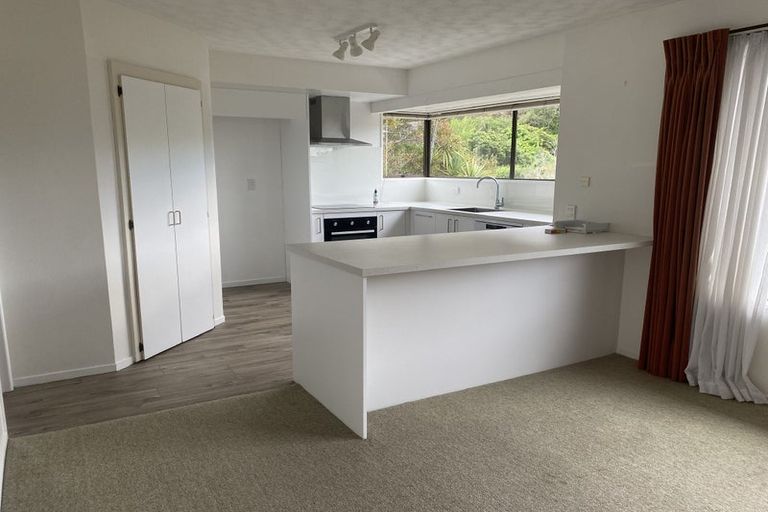 Photo of property in 20 Taupata Street, Redcliffs, Christchurch, 8081