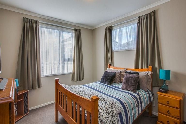 Photo of property in 1/63 Royal Crescent, Saint Kilda, Dunedin, 9012