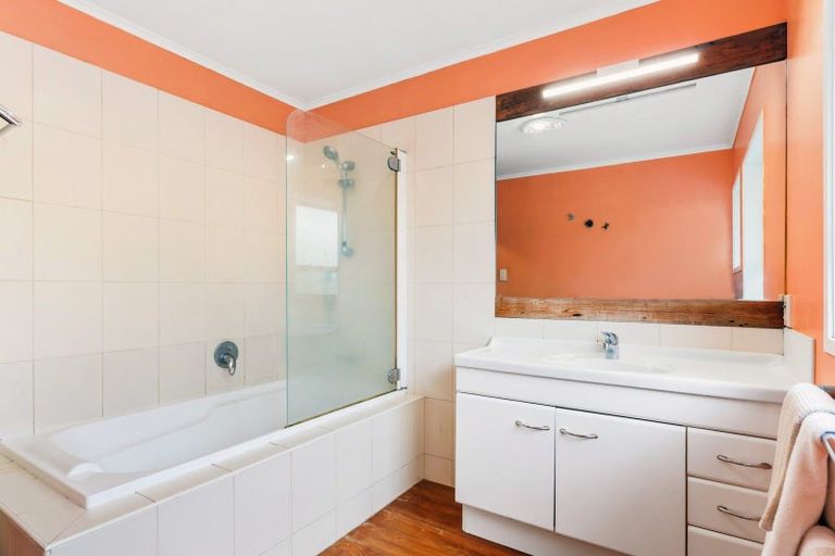 Photo of property in 1/12 Gibraltar Street, Howick, Auckland, 2014