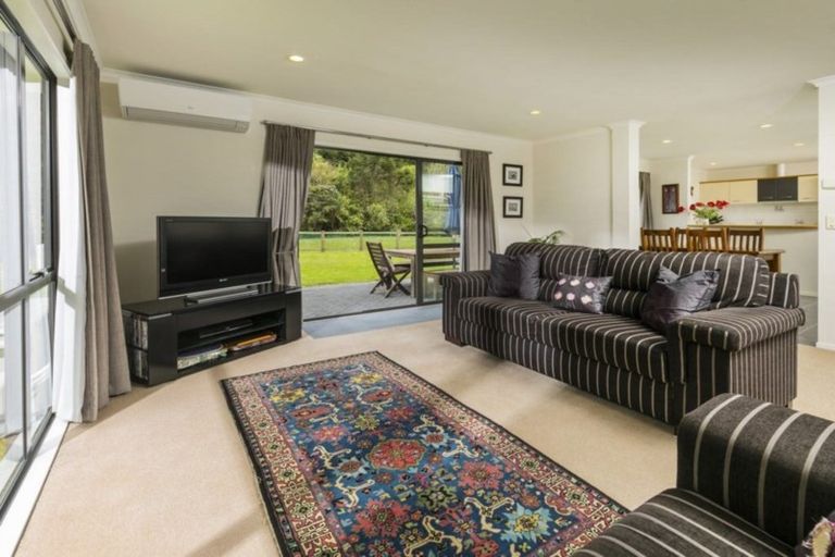 Photo of property in 20 Kristin Lane, Albany, Auckland, 0632