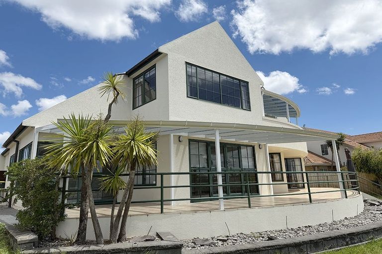 Photo of property in 212 Whitford Road, Shamrock Park, Auckland, 2016