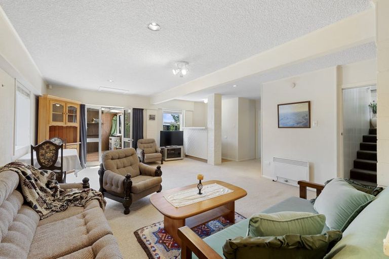 Photo of property in 49 Truby King Street, Merrilands, New Plymouth, 4312