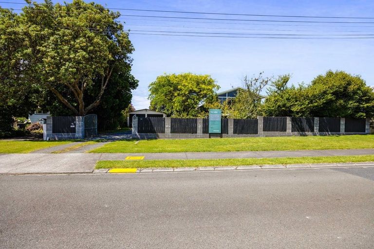 Photo of property in 86 Blake Street, Waitara, 4320
