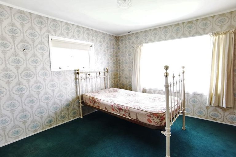 Photo of property in 1/6 Hemsway Place, Sunnyhills, Auckland, 2010