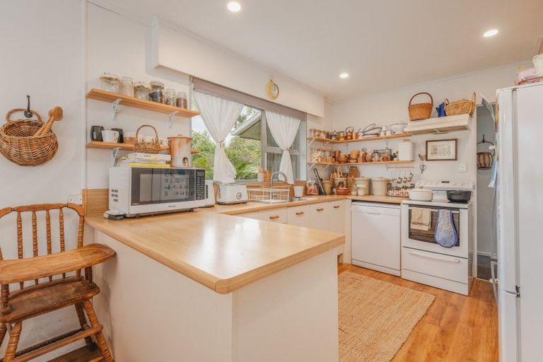 Photo of property in 1 Totara Place, Pahiatua, 4910