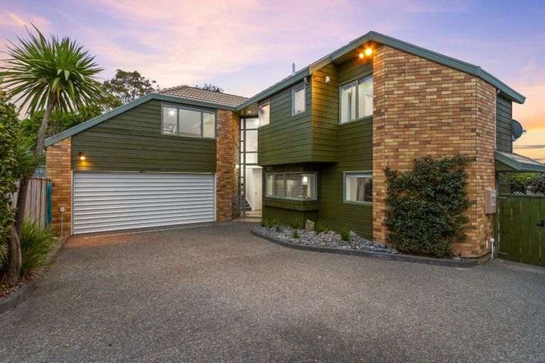 Photo of property in 88a Aberdeen Road, Campbells Bay, Auckland, 0620