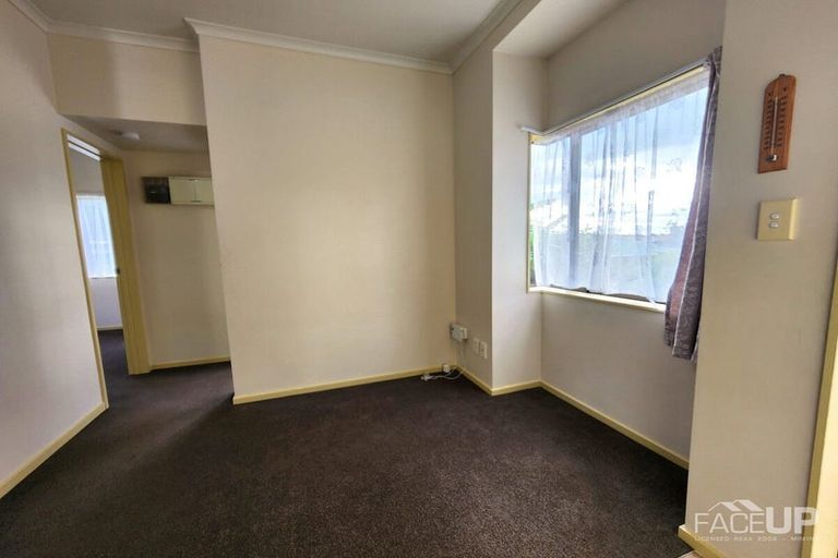 Photo of property in 113 Marina View Drive, West Harbour, Auckland, 0618