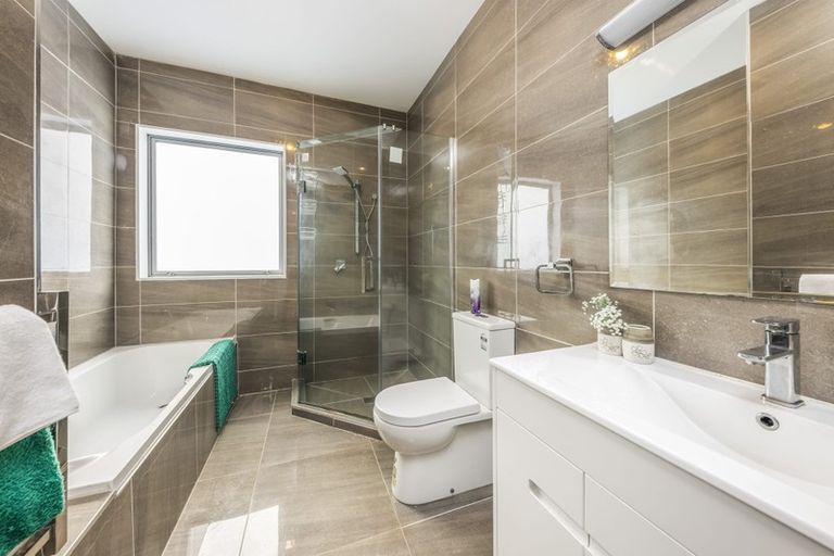 Photo of property in 21 Mangatiti Street, Papakura, 2110