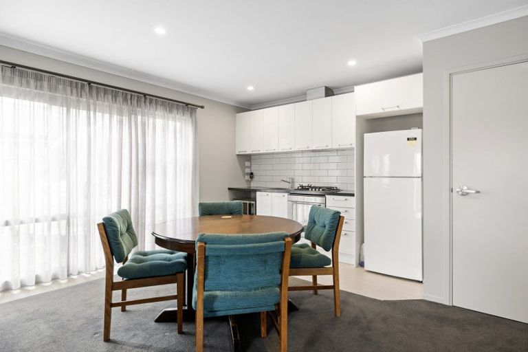 Photo of property in 120 Puhirake Crescent, Pyes Pa, Tauranga, 3112