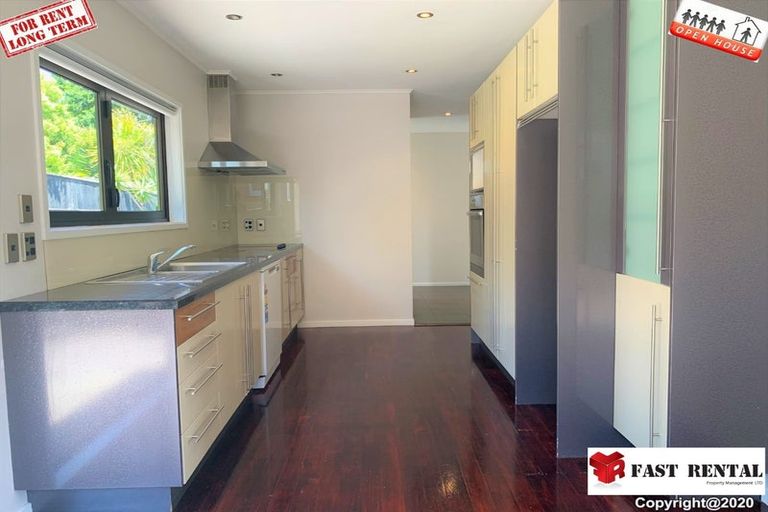 Photo of property in 9 Elliott Avenue, Bayview, Auckland, 0629