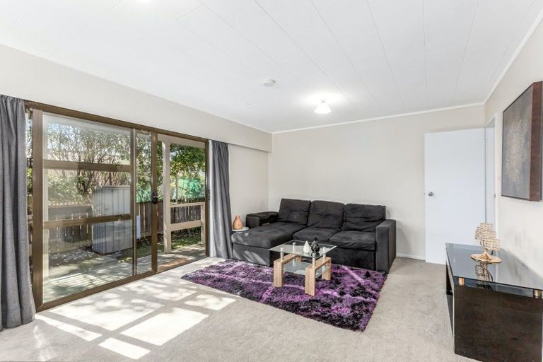 Photo of property in 7a Parkinson Close, Whitby, Porirua, 5024