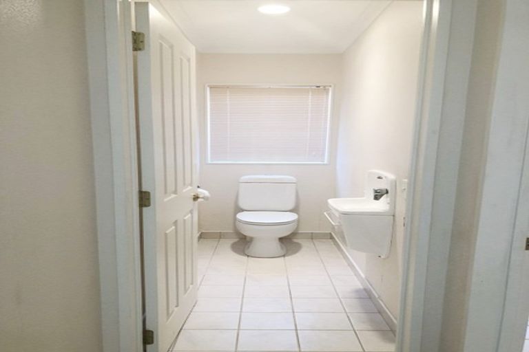 Photo of property in 3 Belsera Court, Northpark, Auckland, 2013